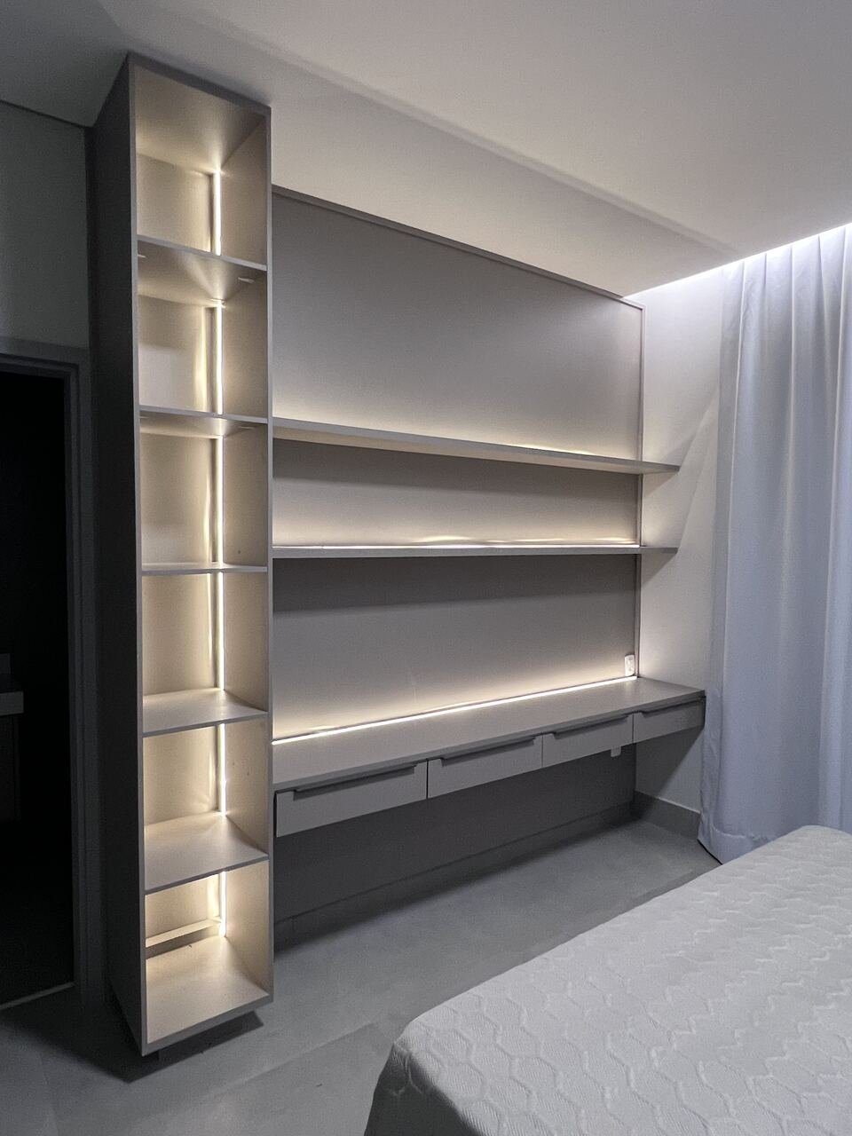 Quarto Prateleira LED