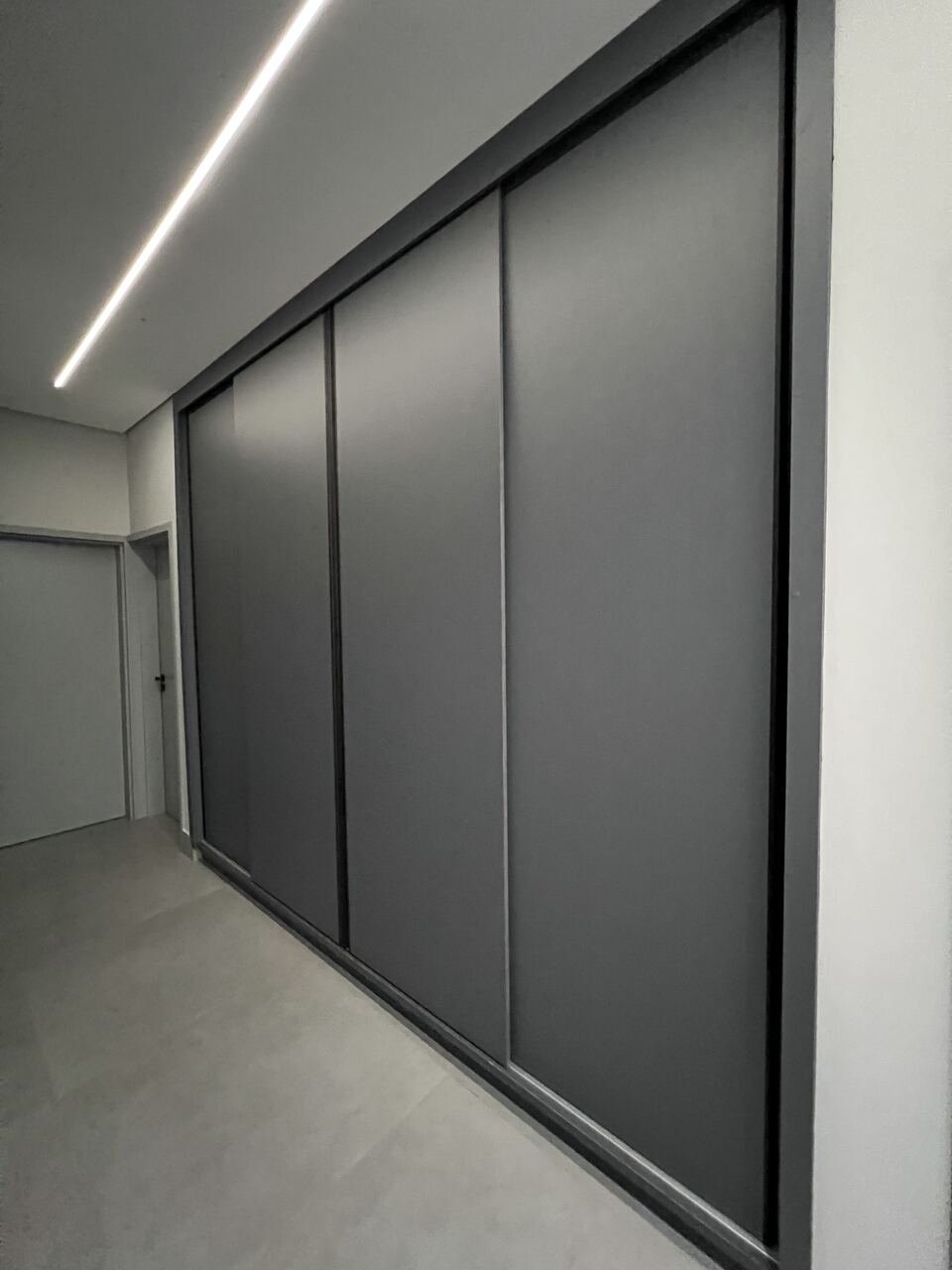 Closet Cinza 4 Portas